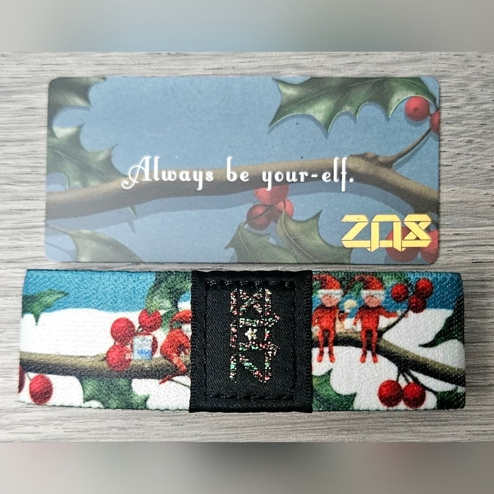 ZOX "HAPPY HOLLY-DAYS" #2085 MEDIUM ELF CHRISTMAS STITCH COLLECTIBLE WRISTBAND
